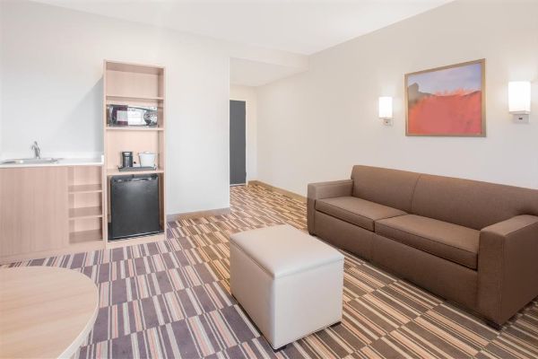 MICROTEL INN & SUITES BY WYNDH (Cuauhtémoc)